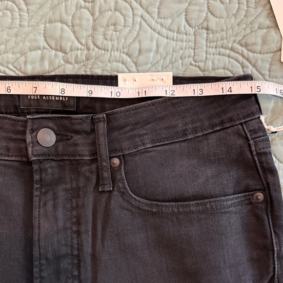 NWT Free Assembly High Rise Skinny Black Distressed Women’s Jeans Size 12 - Picture 8 of 10